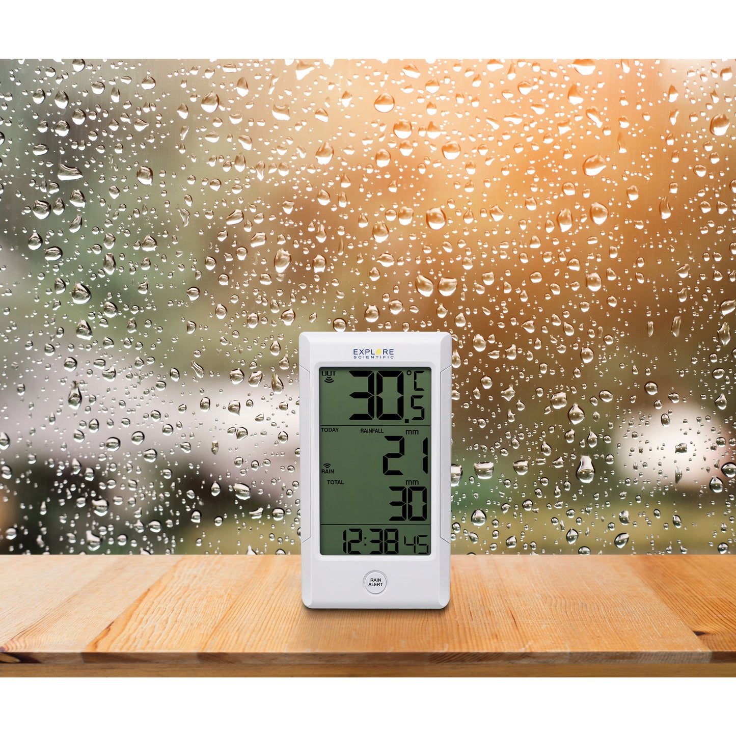 Wireless Rain Gauge with Outdoor Temperature