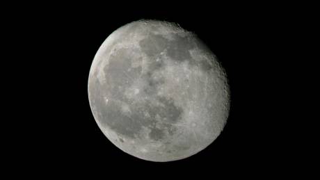 Explore Scientific MikrOkular Full HD Eyepiece Camera — Plug-and-Play for Telescopes and Microscopes